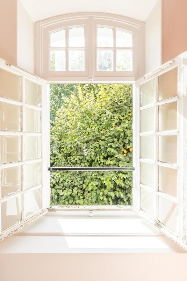 Auberge La Maison Montreau Монтрёй Экстерьер фото