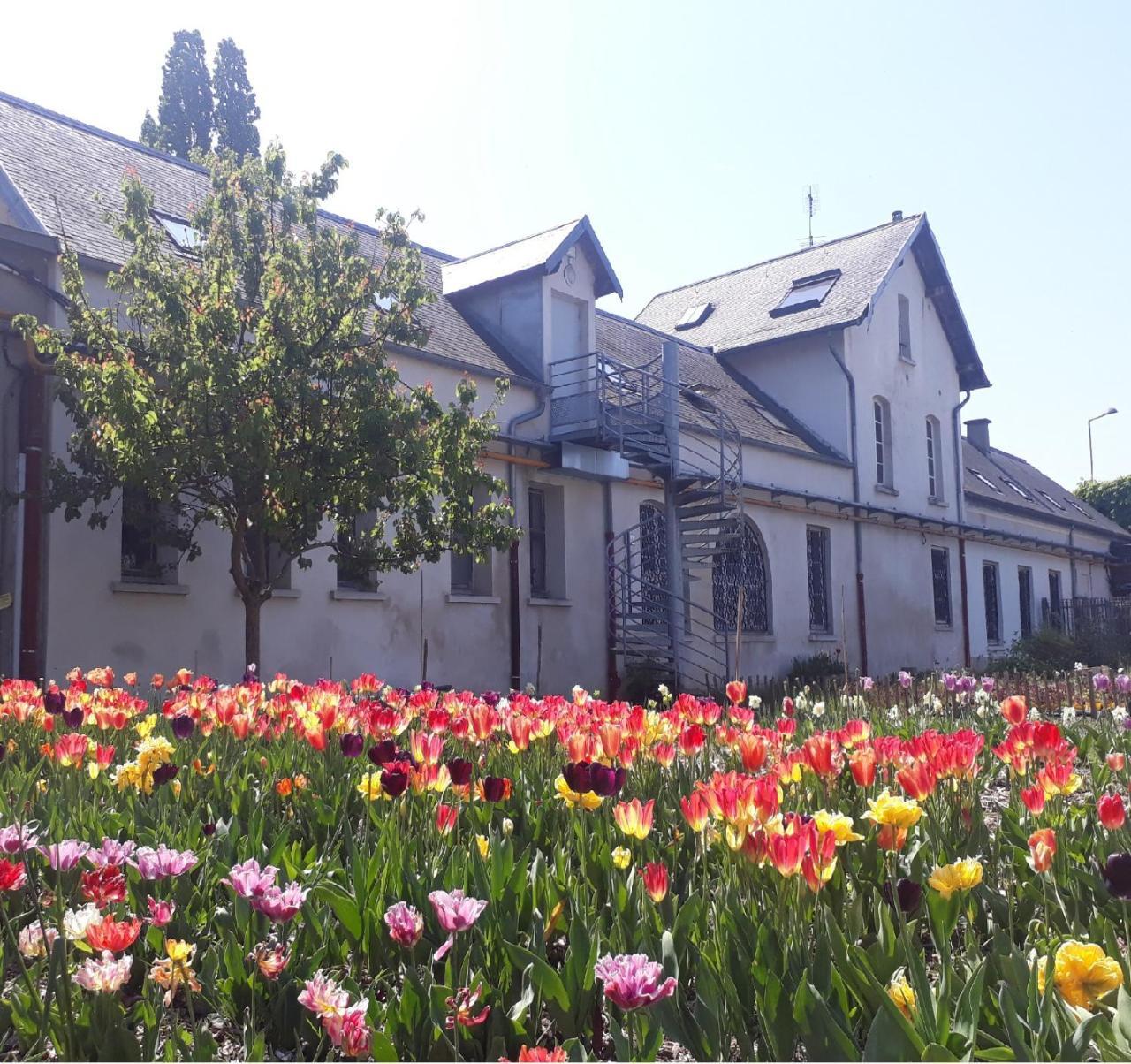 Auberge La Maison Montreau Монтрёй Экстерьер фото